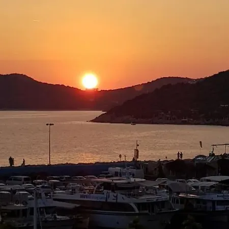 Daire Lovely 2 Bedroom With Stunning Sea Views