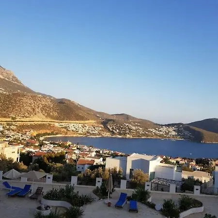 Lovely 2 Bedroom With Stunning Sea Views Daire *