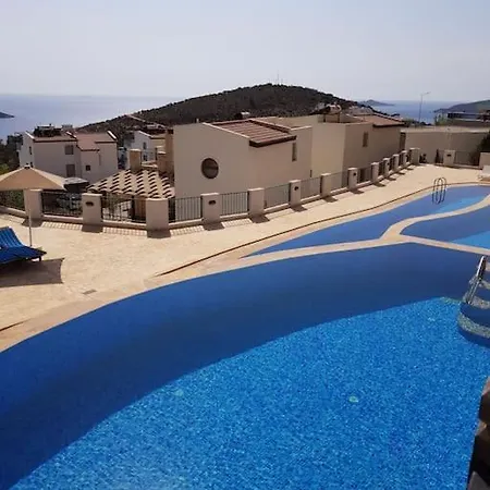 Lovely 2 Bedroom With Stunning Sea Views Daire