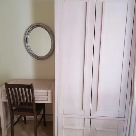 Lovely 2 Bedroom With Stunning Sea Views Daire